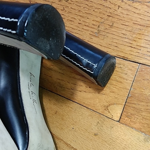 Nicole Miller Heels - "Sill "Black Peep Toe Sz 8 - Picture 11 of 14